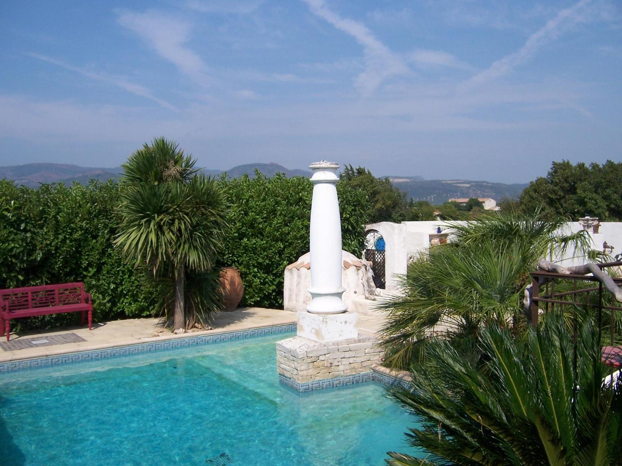 Campagne Hotel Montélimar Buitenkant foto